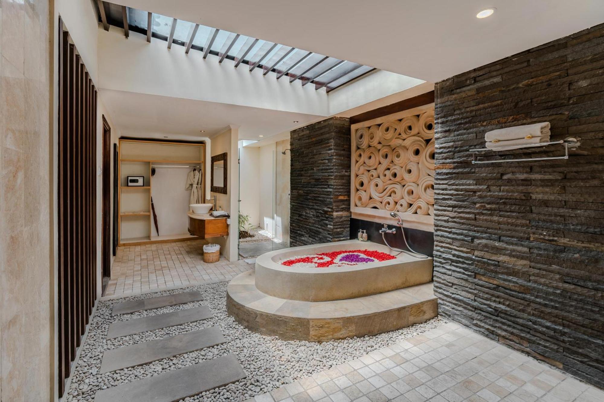 The Club Villas Seminyak Εξωτερικό φωτογραφία